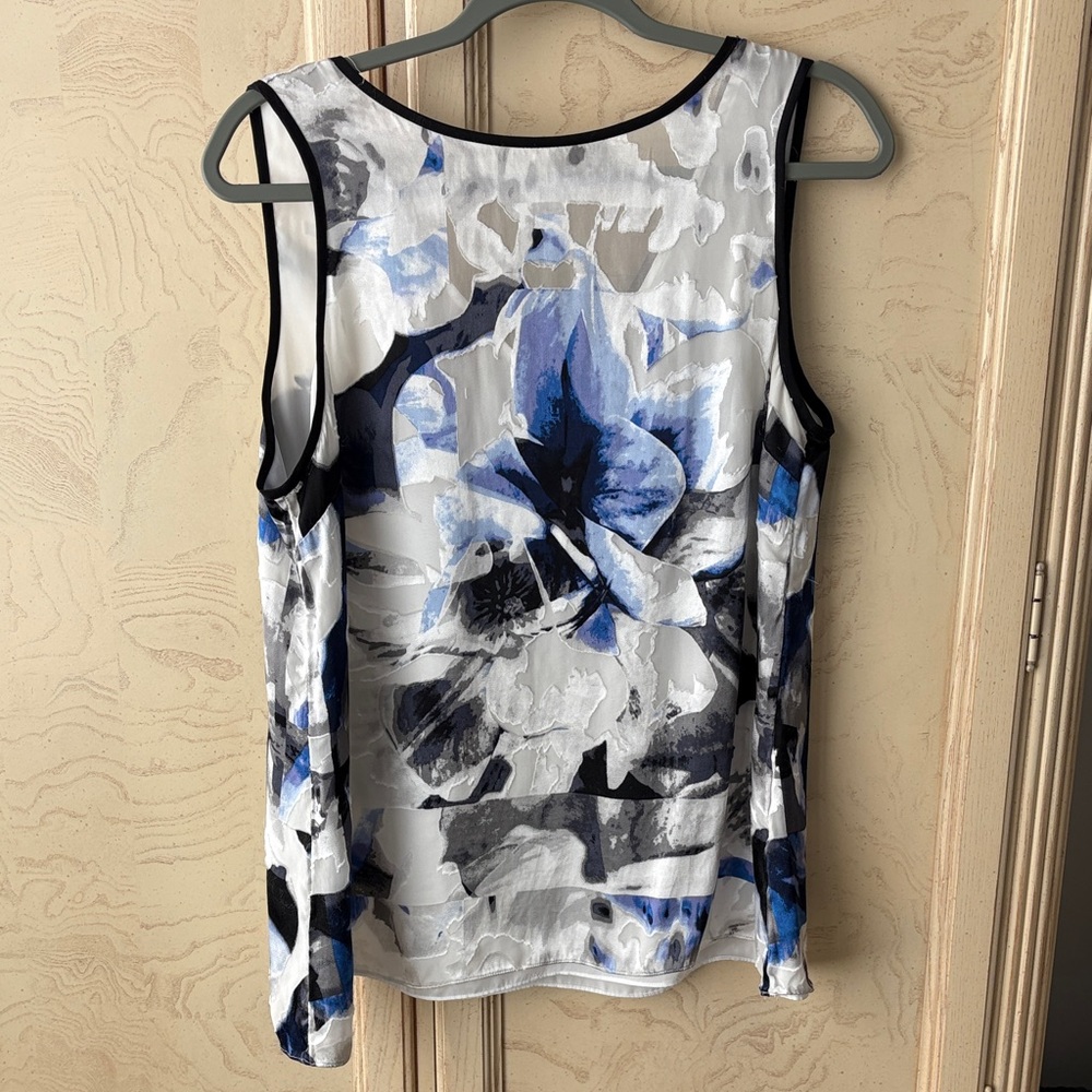 White House Black Market Floral Sleeveless Blouse - Blue, Black, and White
